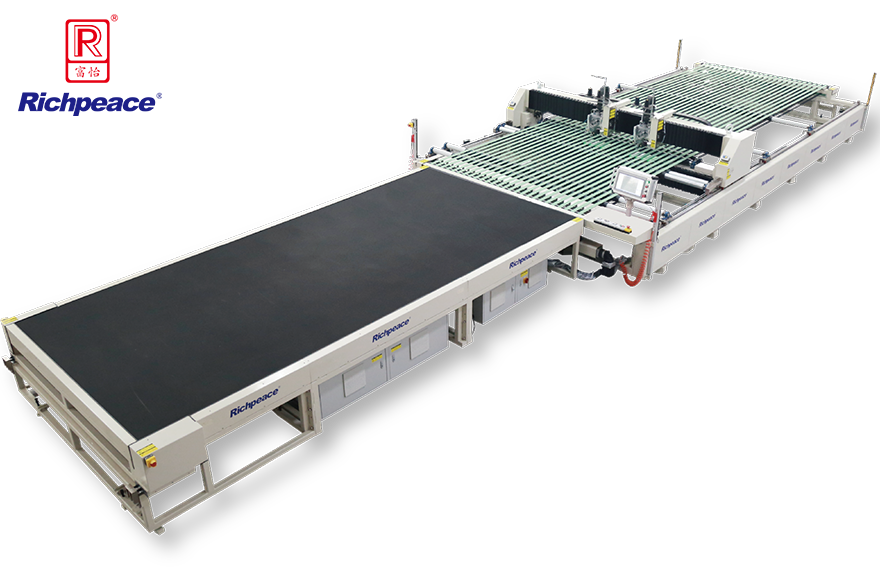 富怡風力發(fā)電葉片全自動縫紉機