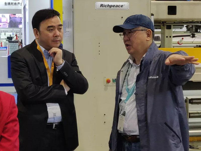 上工申貝(集團(tuán))股份有限公司董事長(zhǎng)兼總裁張敏 上工申貝(集團(tuán))股份有限公司董事長(zhǎng)兼總裁張敏