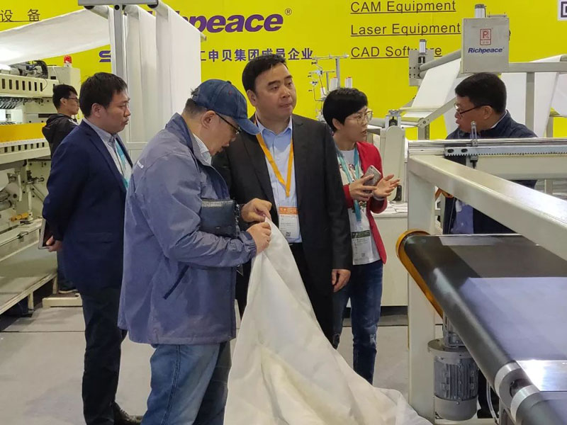 上工申貝(集團(tuán))股份有限公司董事長(zhǎng)兼總裁張敏 上工申貝(集團(tuán))股份有限公司董事長(zhǎng)兼總裁張敏