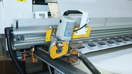 富怡全自動大料斗鋪布機 富怡全自動大料斗鋪布機